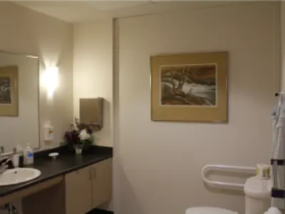PrivateRoomBathroom.png